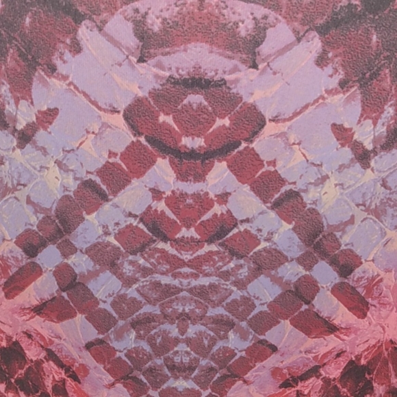 Bodycon Pink Patterned Dress - Picture 2 of 3